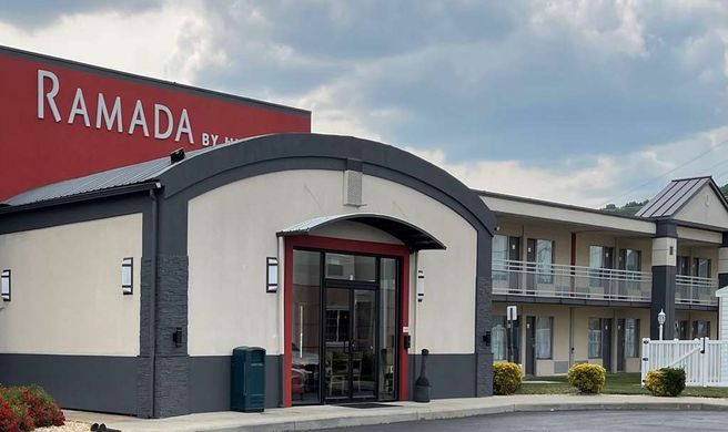 Ramada Harrisonburg Exterior