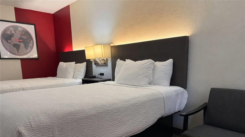 <b>Ramada Harrisonburg Room</b>. Images powered by <a href="https://iceportal.shijigroup.com/" title="IcePortal" target="_blank">IcePortal</a>.