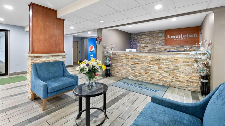 <b>AmericInn by Wyndham Columbus Lobby</b>. Images powered by <a href="https://iceportal.shijigroup.com/" title="IcePortal" target="_blank">IcePortal</a>.