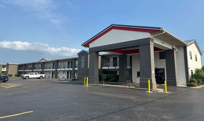 Super 8 Monroe Exterior
