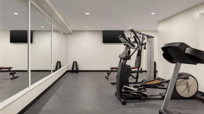 <b>Baymont Inn & Suites Branford/New Haven Health</b>. Images powered by <a href="https://iceportal.shijigroup.com/" title="IcePortal" target="_blank">IcePortal</a>.