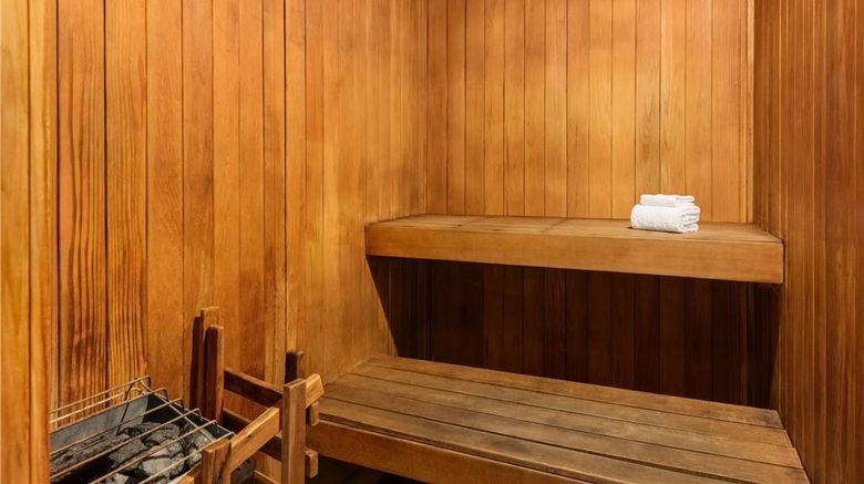<b>Baymont Inn & Suites Branford/New Haven Spa</b>. Images powered by <a href="https://iceportal.shijigroup.com/" title="IcePortal" target="_blank">IcePortal</a>.