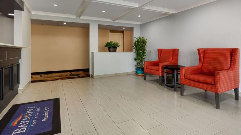 <b>Baymont Inn & Suites Branford/New Haven Lobby</b>. Images powered by <a href="https://iceportal.shijigroup.com/" title="IcePortal" target="_blank">IcePortal</a>.