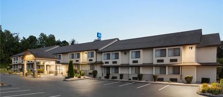 Baymont Inn & Suites Branford/New Haven Exterior