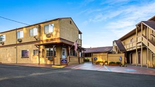 Howard Johnson by Wyndham Santa Cruz