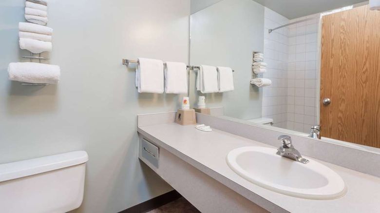 <b>Days Inn by Wyndham Taber Room</b>. Images powered by <a href="https://iceportal.shijigroup.com/" title="IcePortal" target="_blank">IcePortal</a>.
