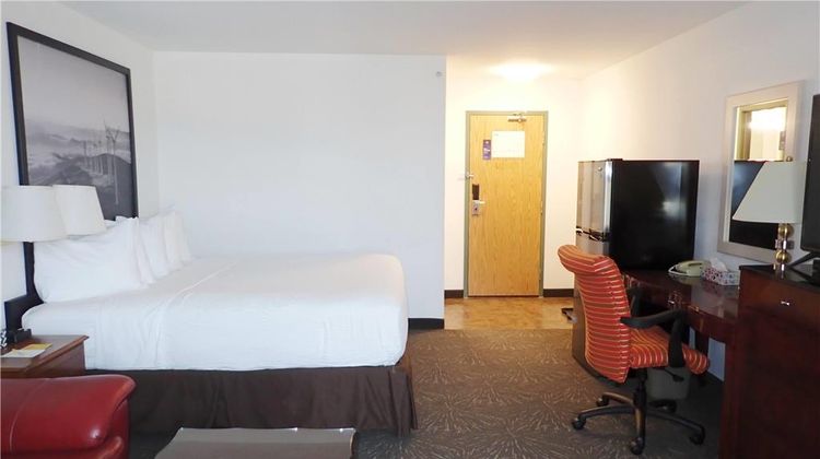 Days Inn by Wyndham Taber Room