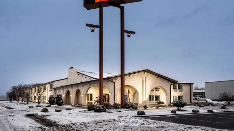 Howard Johnson Inn Appleton Exterior
