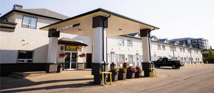 Super 8 Drayton Valley Exterior