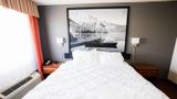Super 8 Drayton Valley Suite