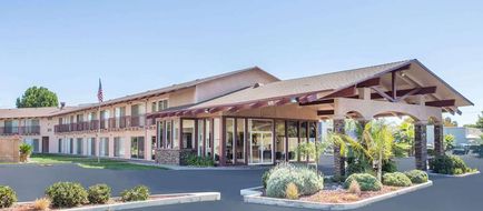Days Inn Modesto Exterior