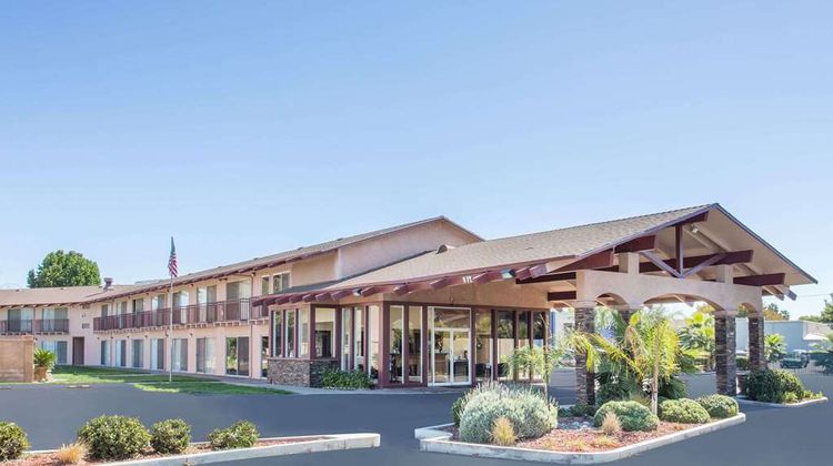 Days Inn Modesto Exterior