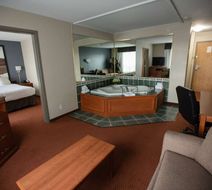Super 8 Whitecourt Room