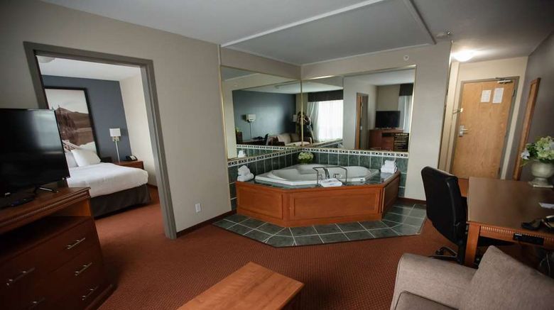 <b>Super 8 Whitecourt Room</b>. Images powered by <a href="https://iceportal.shijigroup.com/" title="IcePortal" target="_blank">IcePortal</a>.