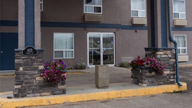 <b>Super 8 Whitecourt Exterior</b>. Images powered by <a href="https://iceportal.shijigroup.com/" title="IcePortal" target="_blank">IcePortal</a>.