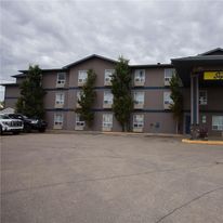 Super 8 Whitecourt