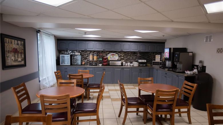 <b>Super 8 Whitecourt Restaurant</b>. Images powered by <a href="https://iceportal.shijigroup.com/" title="IcePortal" target="_blank">IcePortal</a>.