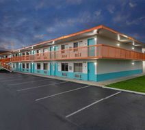 Howard Johnson Inn Vero Beach / I-95 Exterior