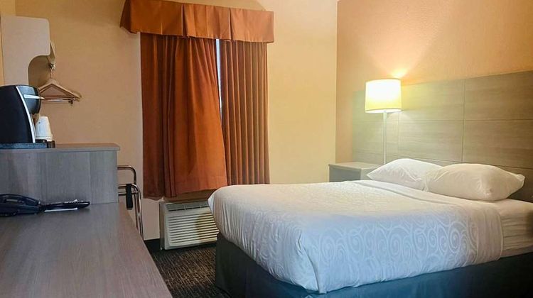 Ramada by Wyndham Cranbrook Room