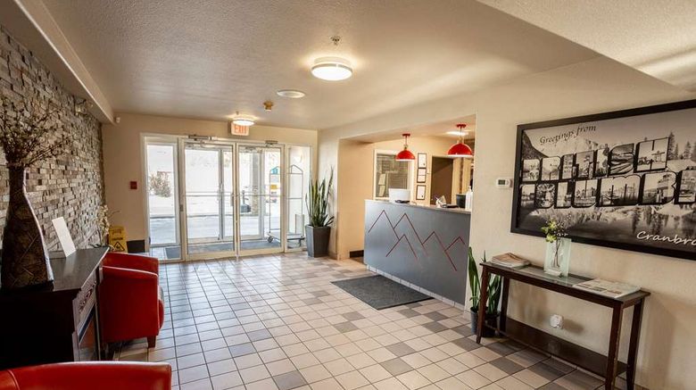 <b>Ramada by Wyndham Cranbrook Lobby</b>. Images powered by <a href="https://iceportal.shijigroup.com/" title="IcePortal" target="_blank">IcePortal</a>.