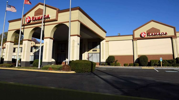 Ramada Triangle/Quantico Exterior