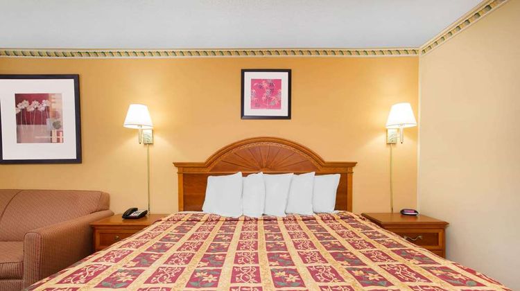 Knights Inn Aiken Room
