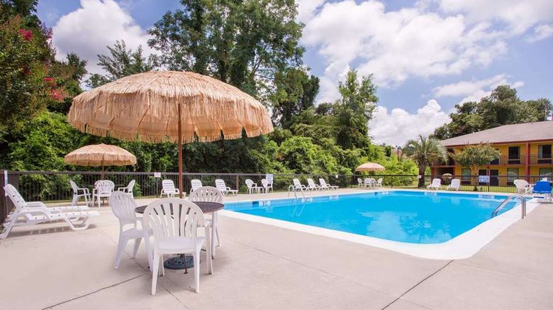 <b>Knights Inn Aiken Pool</b>. Images powered by <a href="https://iceportal.shijigroup.com/" title="IcePortal" target="_blank">IcePortal</a>.