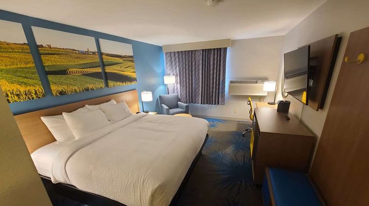 Days Inn Johnson Creek Room