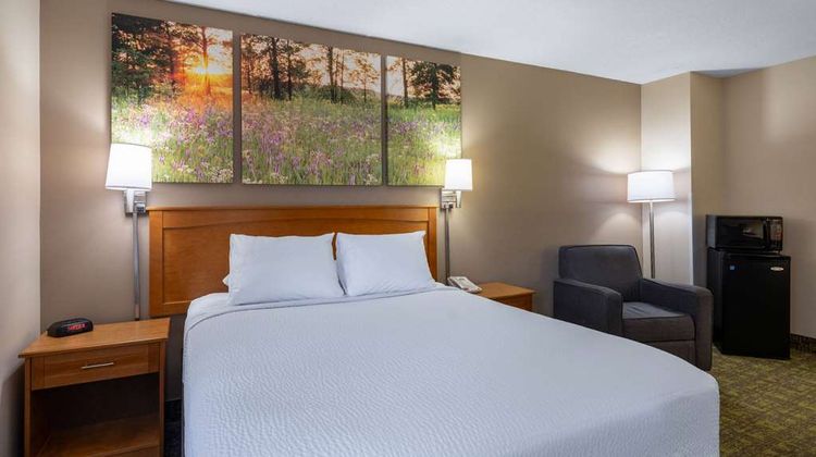Days Inn and Suites Madison Room