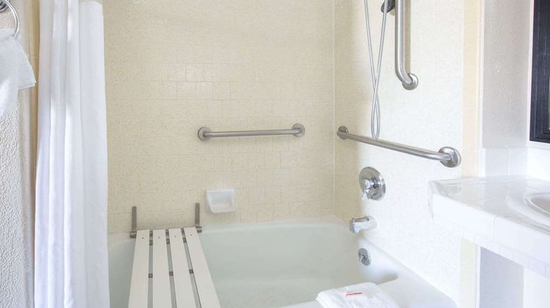 <b>Days Inn Eureka CA Room</b>. Images powered by <a href="https://iceportal.shijigroup.com/" title="IcePortal" target="_blank">IcePortal</a>.