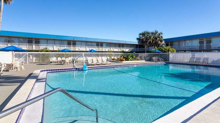 Days Inn Titusville Kennedy Space Center Pool