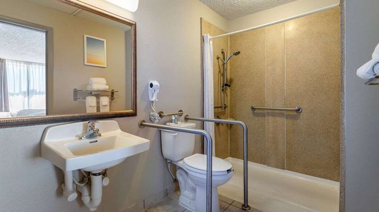 Days Inn Titusville Kennedy Space Center Room