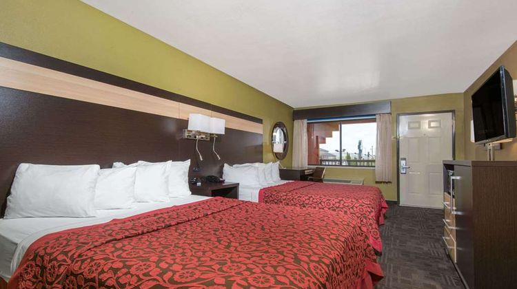 Days Inn Carlsbad Room