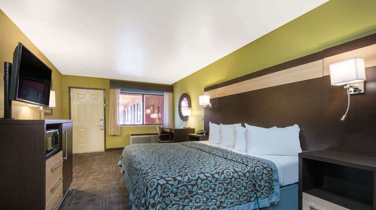 Days Inn Carlsbad Room