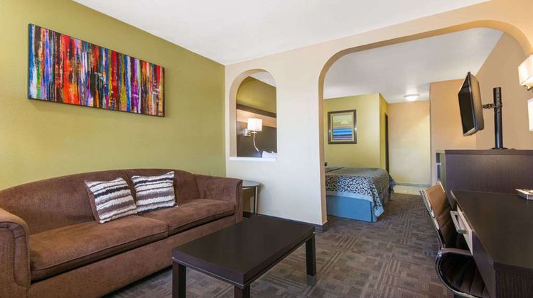 Days Inn Carlsbad Room