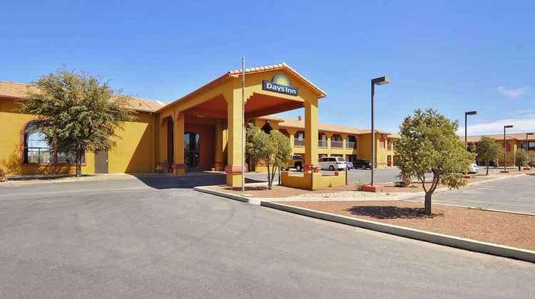 Days Inn Carlsbad Exterior