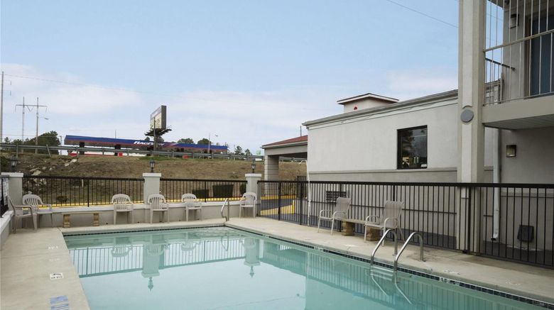 <b>Days Inn Augusta Fort Eisenhower Pool</b>. Images powered by <a href="https://iceportal.shijigroup.com/" title="IcePortal" target="_blank">IcePortal</a>.
