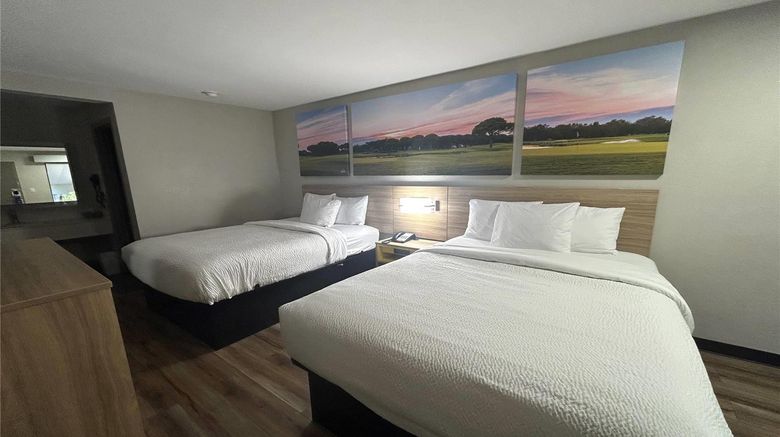 <b>Days Inn Augusta Fort Eisenhower Room</b>. Images powered by <a href="https://iceportal.shijigroup.com/" title="IcePortal" target="_blank">IcePortal</a>.
