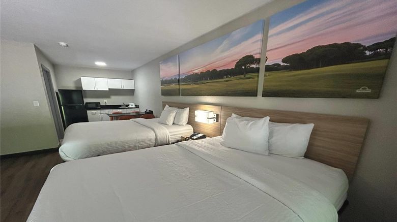 <b>Days Inn Augusta Fort Eisenhower Room</b>. Images powered by <a href="https://iceportal.shijigroup.com/" title="IcePortal" target="_blank">IcePortal</a>.
