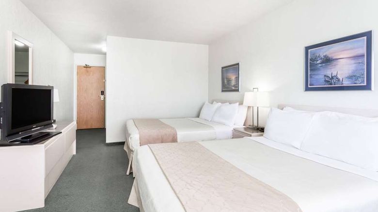 <b>Super 8 Dauphin Room</b>. Images powered by <a href="https://iceportal.shijigroup.com/" title="IcePortal" target="_blank">IcePortal</a>.