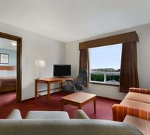 Super 8 Yellowknife Room