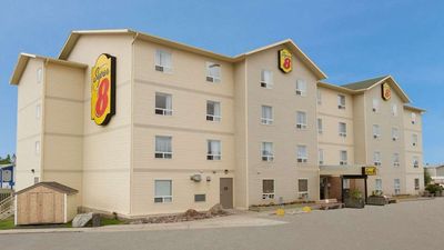 Super 8 Yellowknife