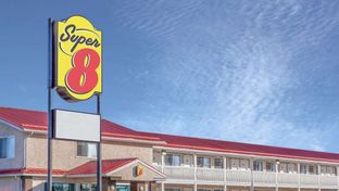 Super 8 Stettler