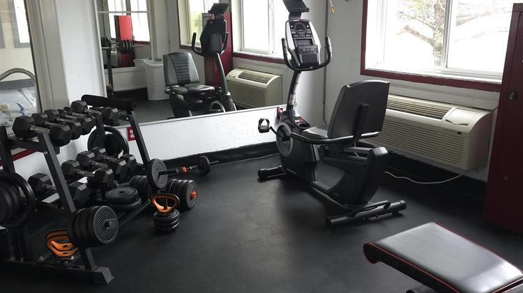 Super 8 Swift Current Health