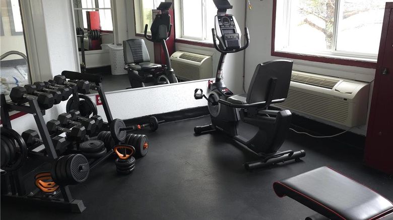 <b>Super 8 Swift Current Health</b>. Images powered by <a href="https://iceportal.shijigroup.com/" title="IcePortal" target="_blank">IcePortal</a>.