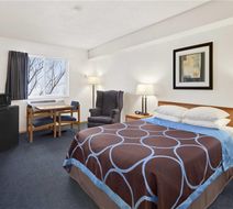 Super 8 Swift Current Room