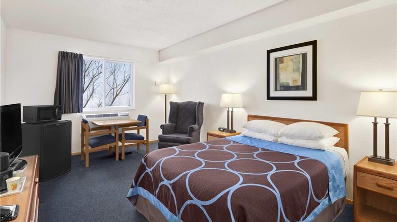 <b>Super 8 Swift Current Room</b>. Images powered by <a href="https://iceportal.shijigroup.com/" title="IcePortal" target="_blank">IcePortal</a>.