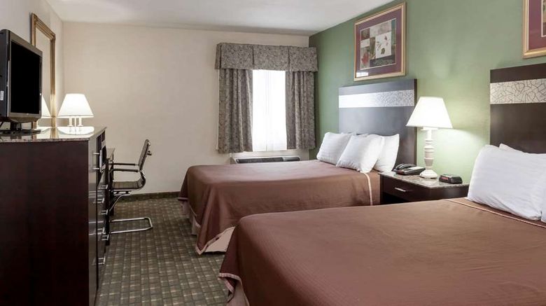 <b>Howard Johnson Hotel Newark Airport Room</b>. Images powered by <a href="https://iceportal.shijigroup.com/" title="IcePortal" target="_blank">IcePortal</a>.