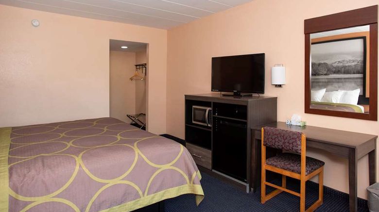 <b>Super 8 Black Mountain Room</b>. Images powered by <a href="https://iceportal.shijigroup.com/" title="IcePortal" target="_blank">IcePortal</a>.
