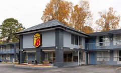 Super 8 Black Mountain